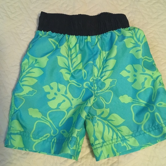 Summer Water-shorts Bundle 🏊🏼‍♂️☀️🌊 - Picture 4 of 7